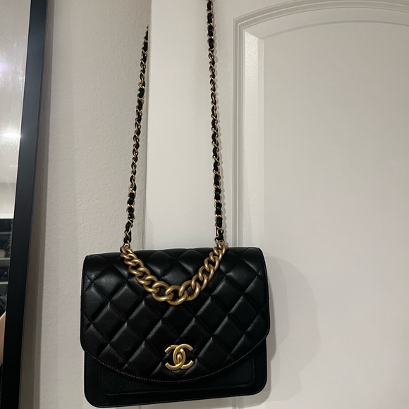 Chanel Caviar and lambskin envelope flap bag - Picture 3 of 13